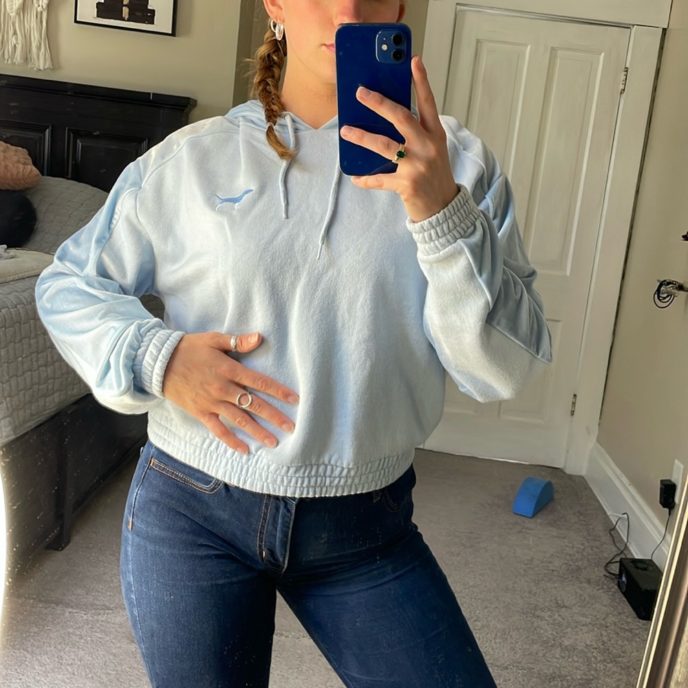 Women’s PINK hoodie